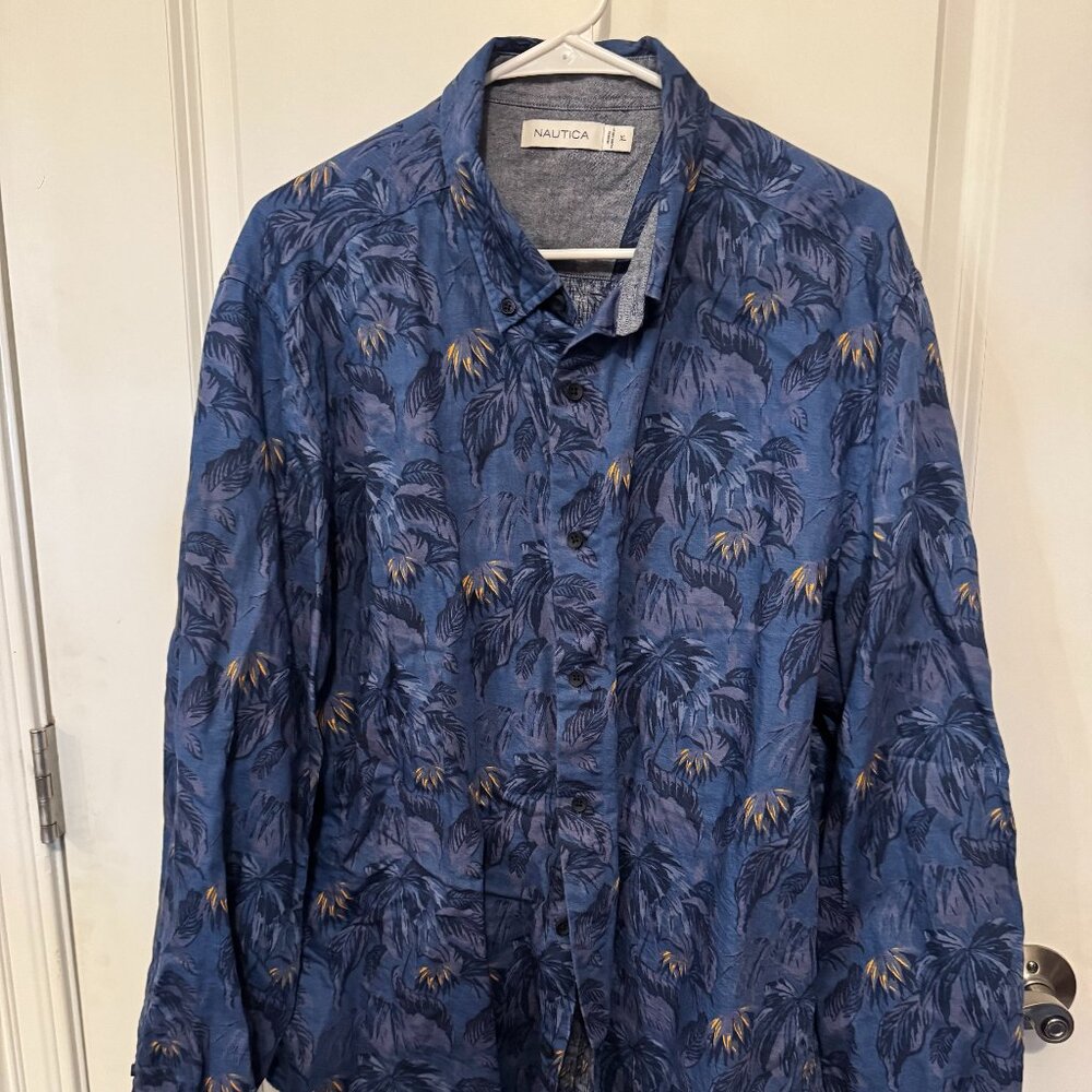 Nautica men's long sleeve leaf patterned blue shirt sz. L
